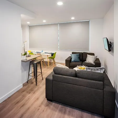 Zeni Apartments, 5 Bed Apartment In The Vibrant Docklands Apartment *